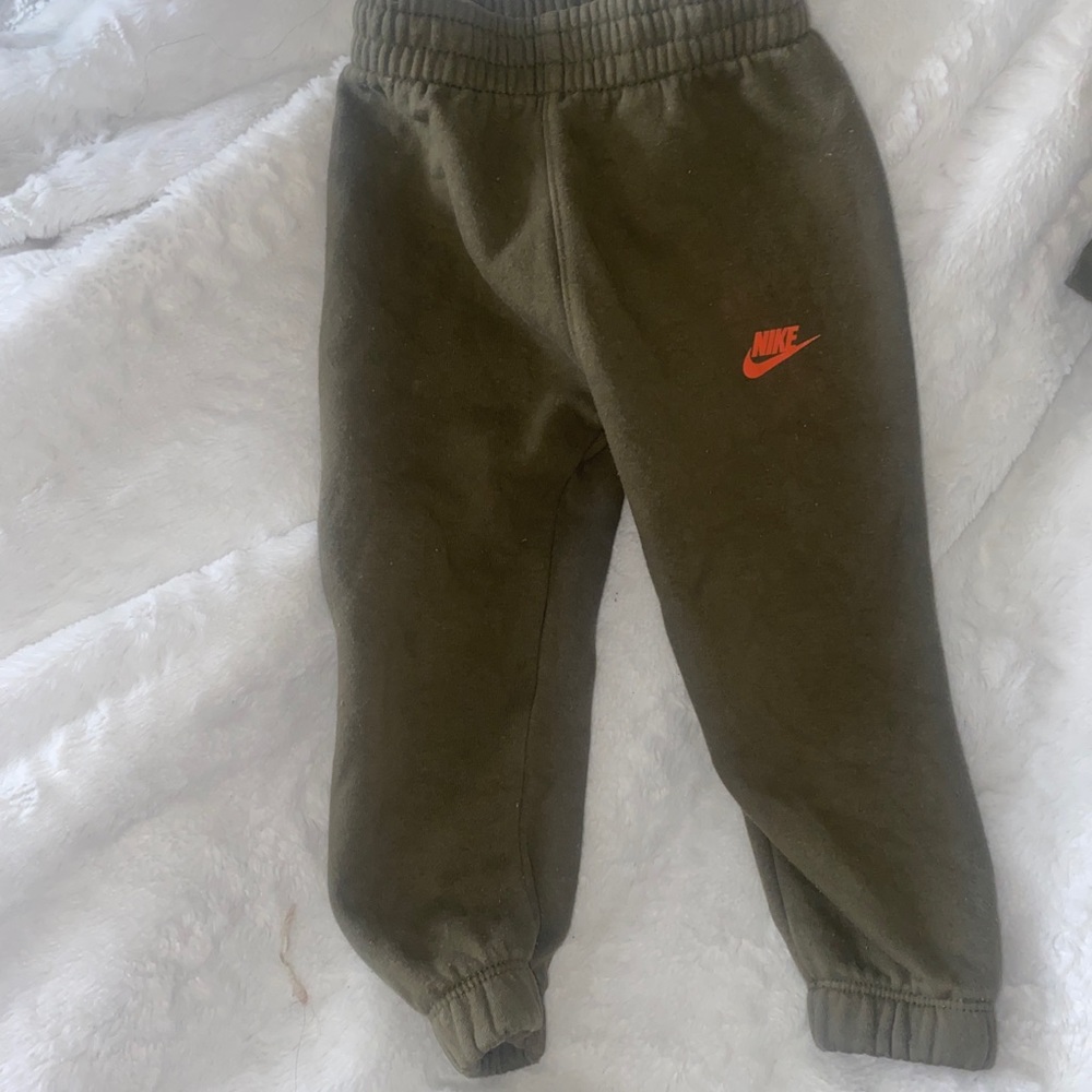 toddler nike sweatsuit
